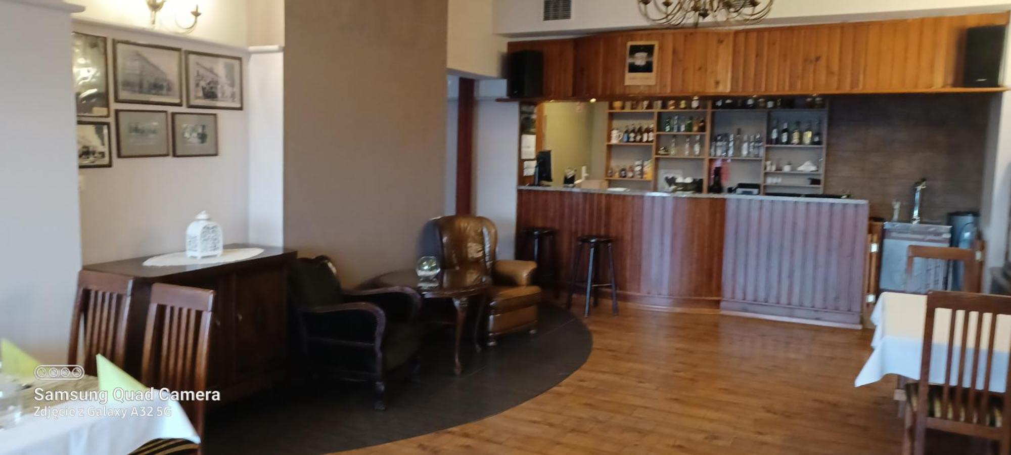Wielkopolanka Pokoje Goscinne I Restauracja Chodzież Exteriör bild