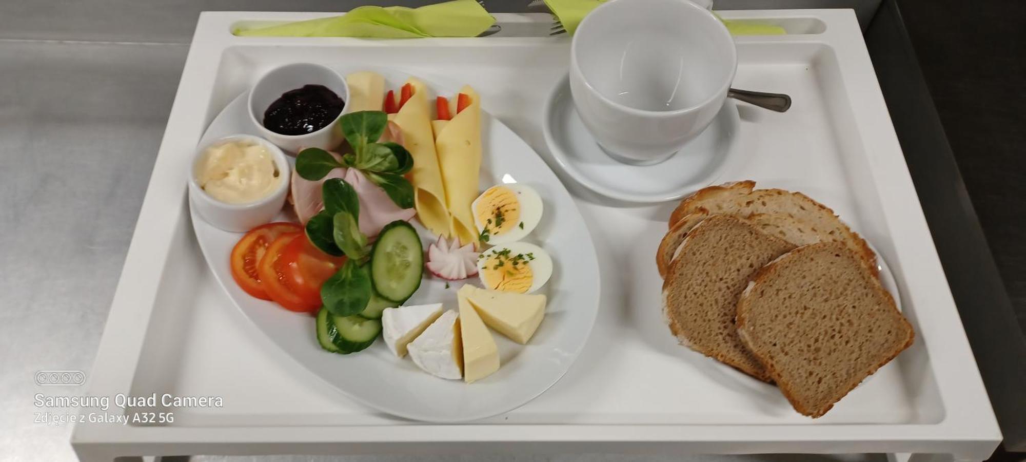 Wielkopolanka Pokoje Goscinne I Restauracja Chodzież Exteriör bild