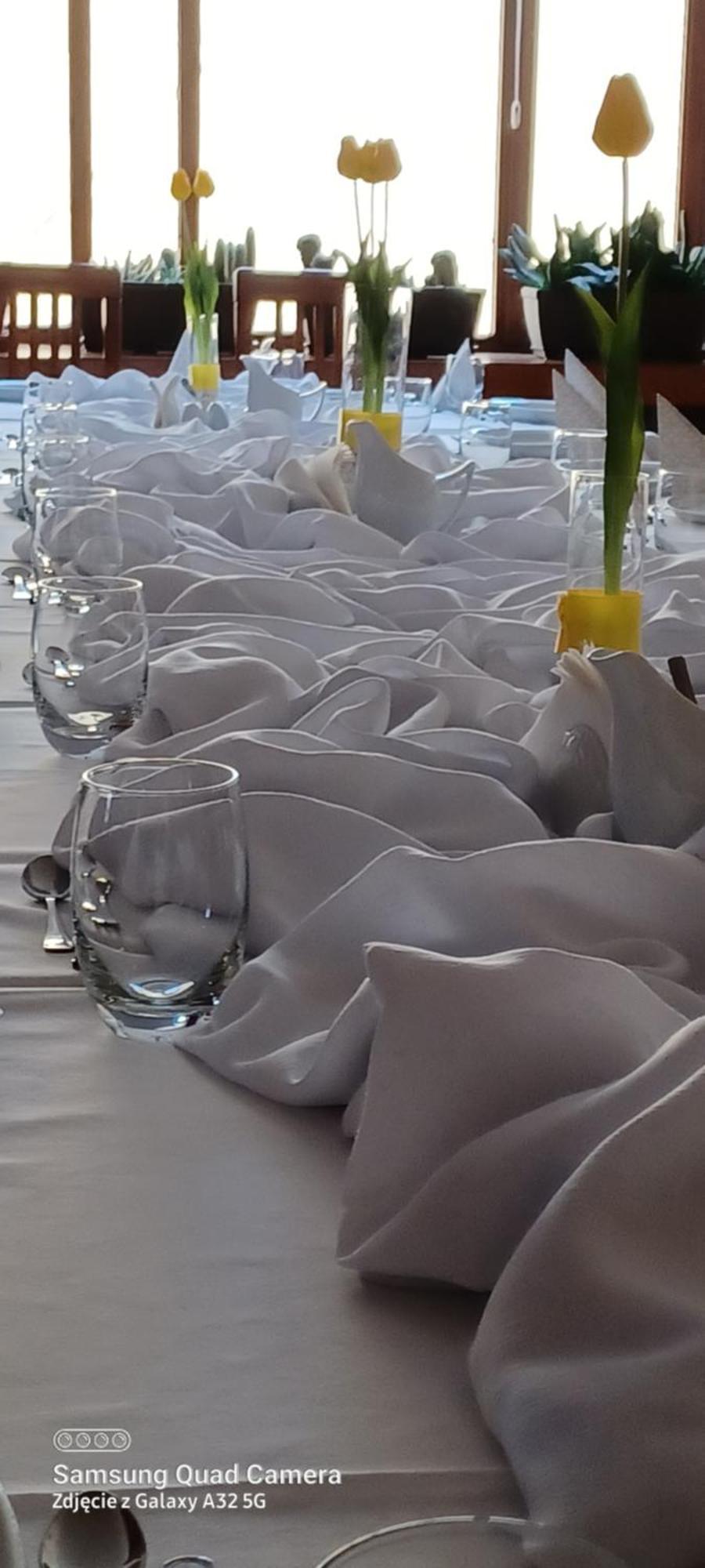 Wielkopolanka Pokoje Goscinne I Restauracja Chodzież Exteriör bild